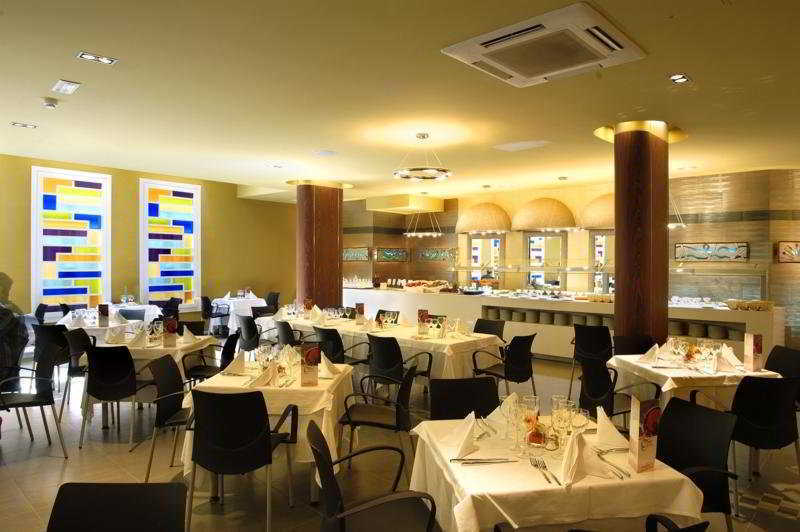 Evenia Olympic Palace Lloret de Mar Esterno foto